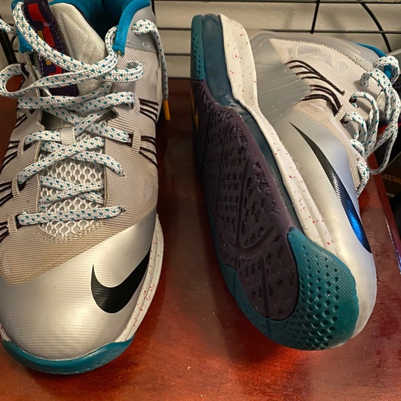 Nike Lebron 10 Low - Picture 6 of 7
